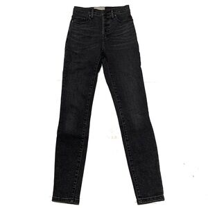 25 / Everlane high rise skinny jeans